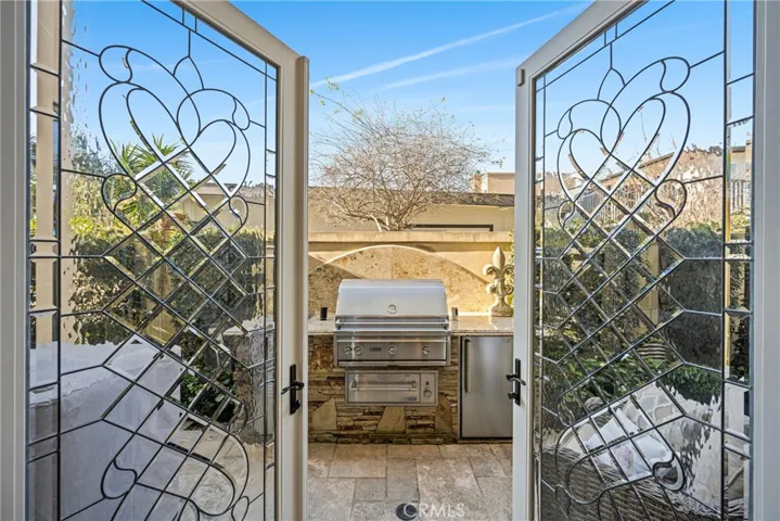 3222 Clay Street, Newport Beach, California 92663
