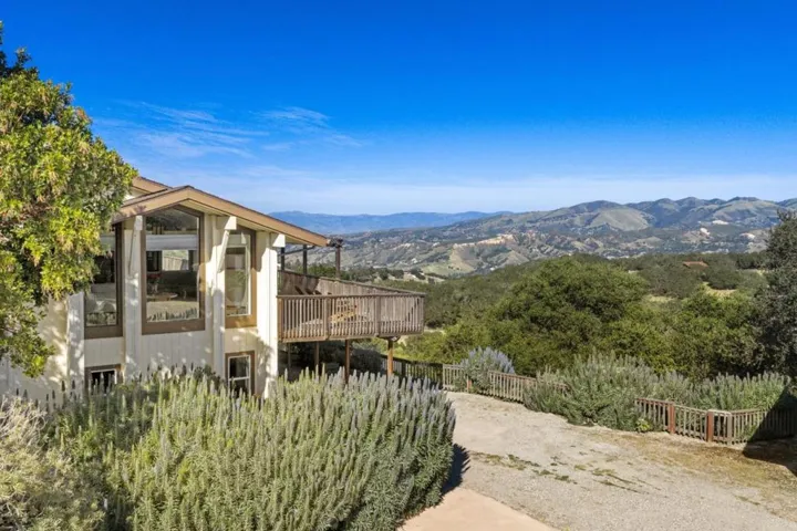 26245 Rinconada Drive, Carmel Valley, California 93924