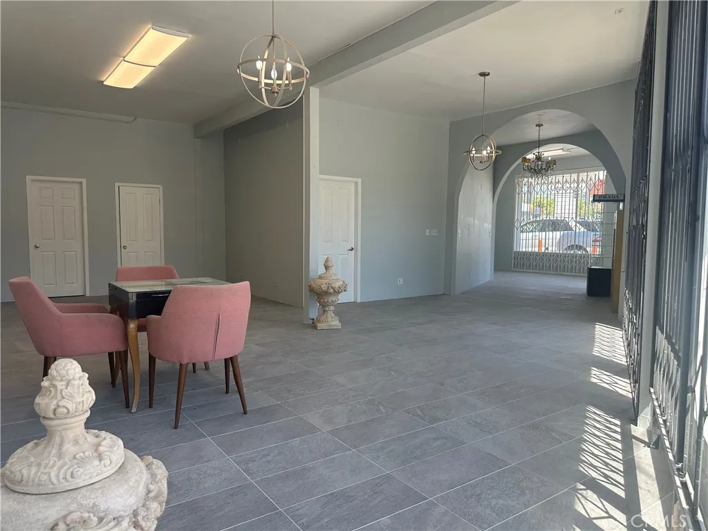 2627 Hyperion, Los Angeles, California 90027 — photo 4