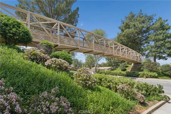 Paseo Bridge