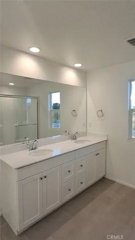 2609 Moonshimmer Street, Hemet, California 92543