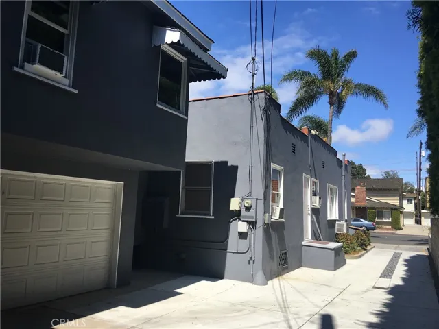 view looking towards Redondo Ave
