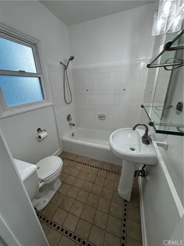 Cottage bathroom
