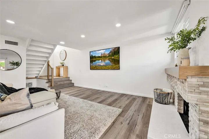 6512 E Camino Vista 6, Anaheim Hills, California 92807
