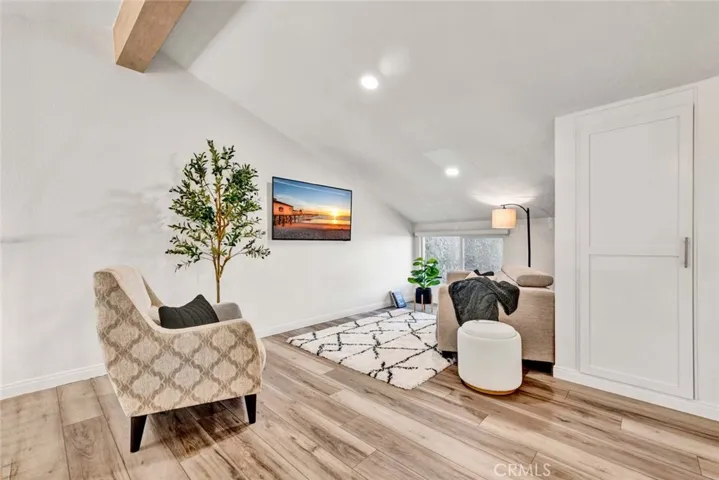 Open loft area upstairs