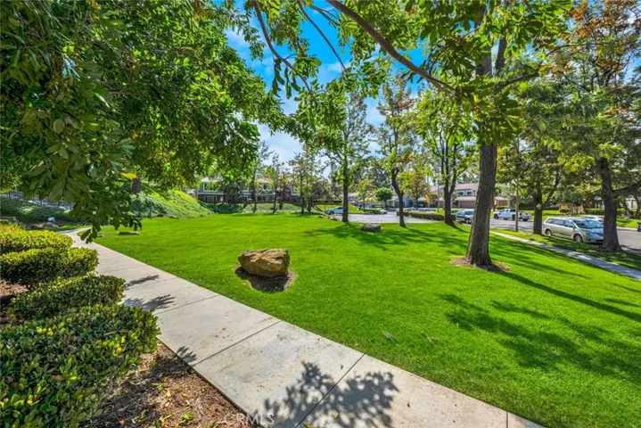 6512 E Camino Vista 6, Anaheim Hills, California 92807