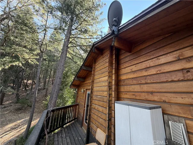 CABIN SIDE