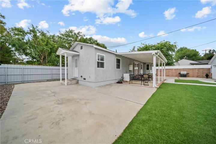 22907 Leonora, Woodland Hills, California 91367