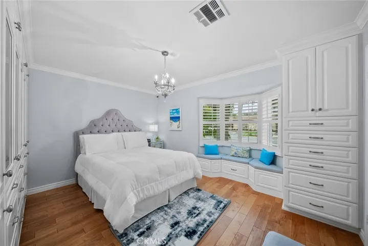 22907 Leonora, Woodland Hills, California 91367