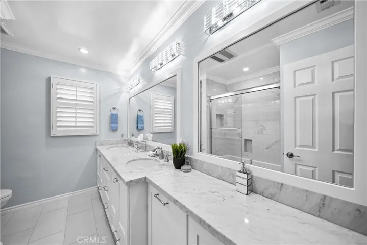 22907 Leonora, Woodland Hills, California 91367