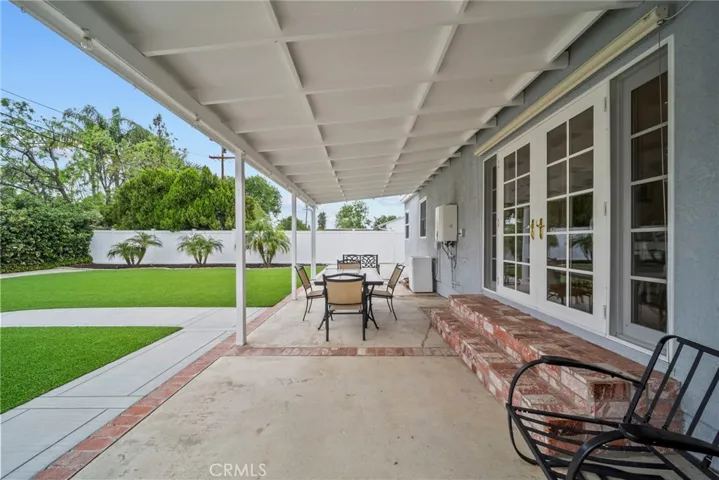 22907 Leonora, Woodland Hills, California 91367