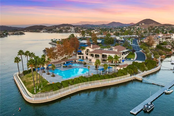 30161 Buck Tail, Canyon Lake, California 92587
