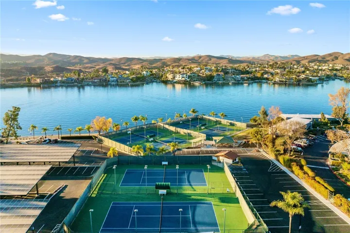 30161 Buck Tail, Canyon Lake, California 92587
