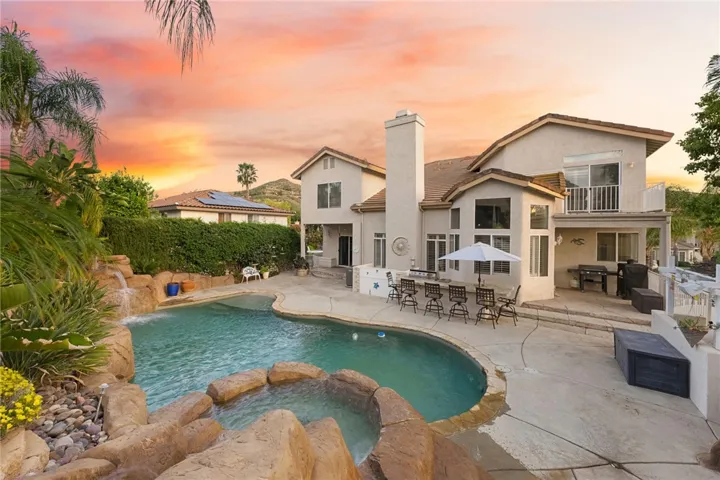 30161 Buck Tail, Canyon Lake, California 92587