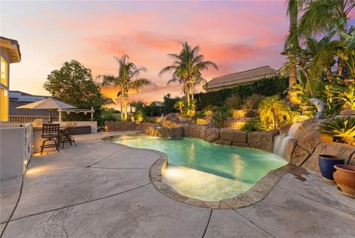 30161 Buck Tail, Canyon Lake, California 92587