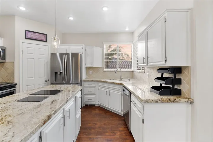 30161 Buck Tail, Canyon Lake, California 92587