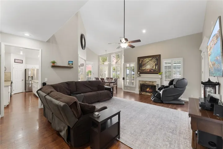 30161 Buck Tail, Canyon Lake, California 92587