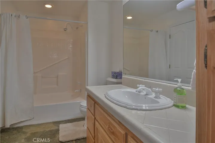 Bathroom downstairs