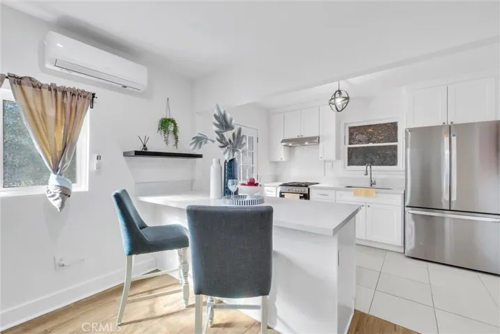 (1b1b) Kitchen
