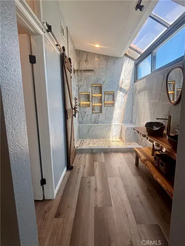 Bathroom #2: One of the prettiest bathrooms!