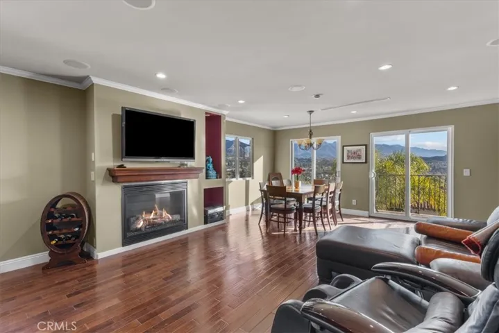 Entertainment/Game Room