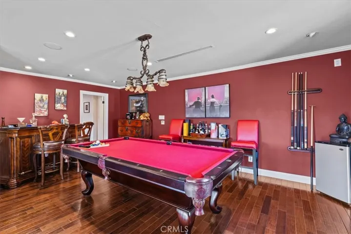 Entertainment/Game Room