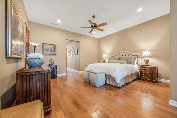 74-web-or-mls-068A0708