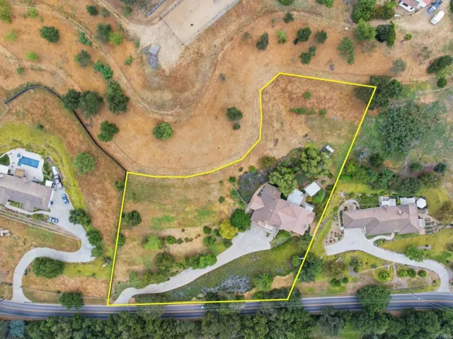2596 Green Canyon Road, Fallbrook, California 92028