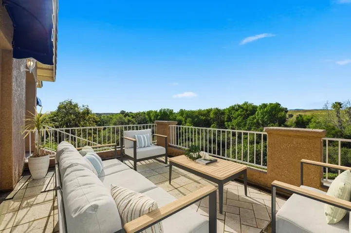 Virtually staged patio