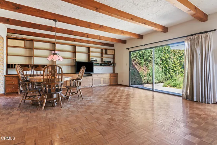 17835 Tarzana St Encino CA-large-014-006