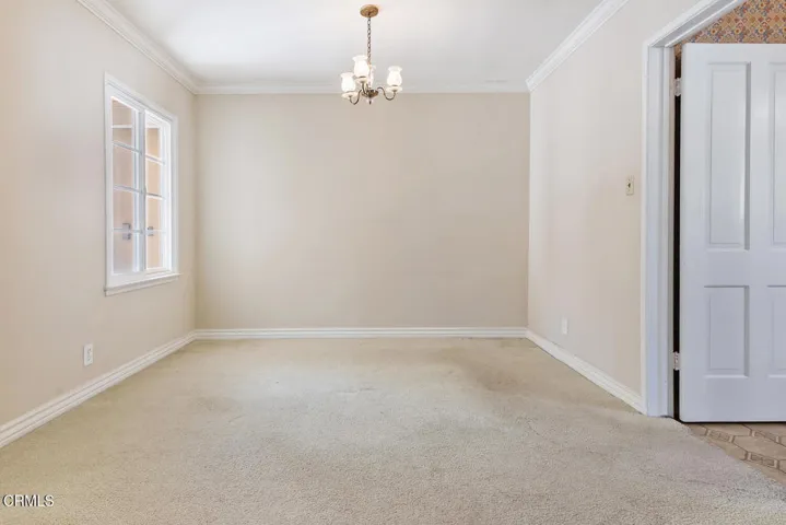 17835 Tarzana St Encino CA-large-008-034