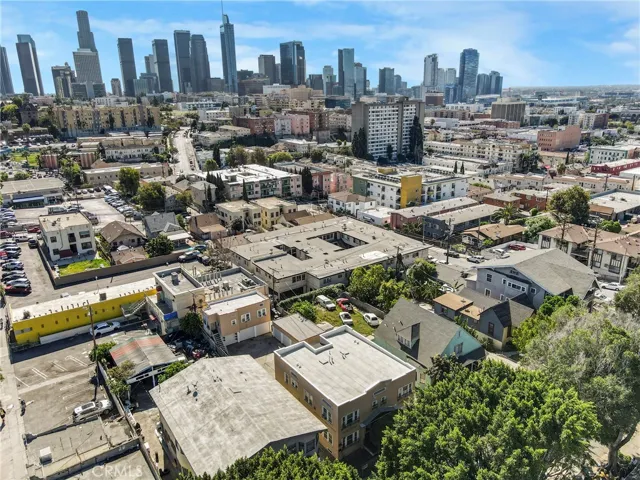 310 S Bonnie Brae, Los Angeles, California 90057