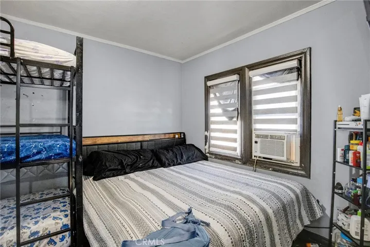 310 S Bonnie Brae, Los Angeles, California 90057