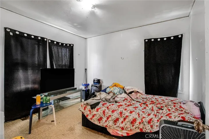 310 S Bonnie Brae, Los Angeles, California 90057
