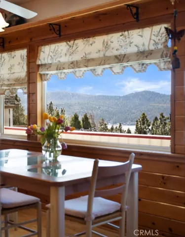 Breakfast Nook or Dining Area
