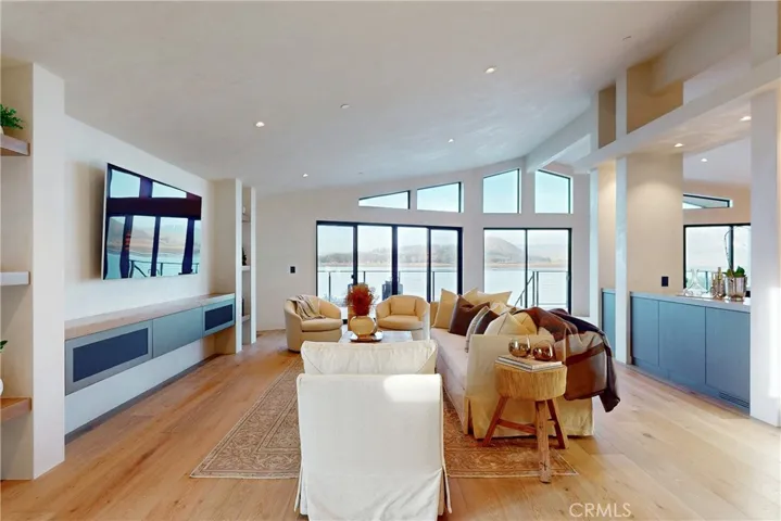 670 Santa Lucia Avenue, Los Osos, California 93402