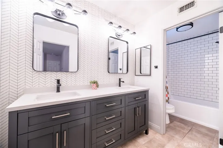 12 Nantucket, Aliso Viejo, California 92656