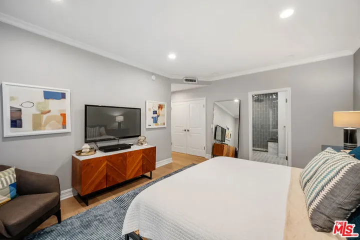 412 Arnaz Drive 7, Los Angeles, California 90048