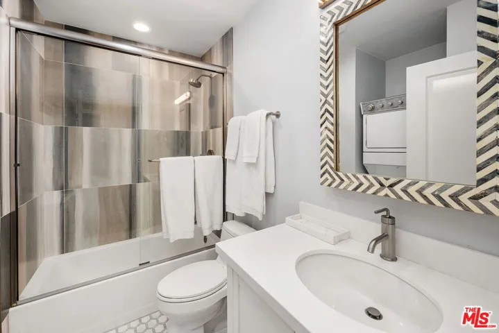 412 Arnaz Drive 7, Los Angeles, California 90048