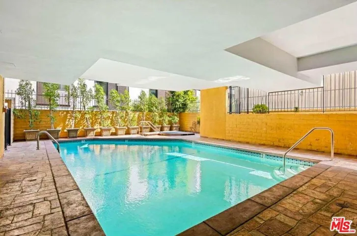 412 Arnaz Drive 7, Los Angeles, California 90048