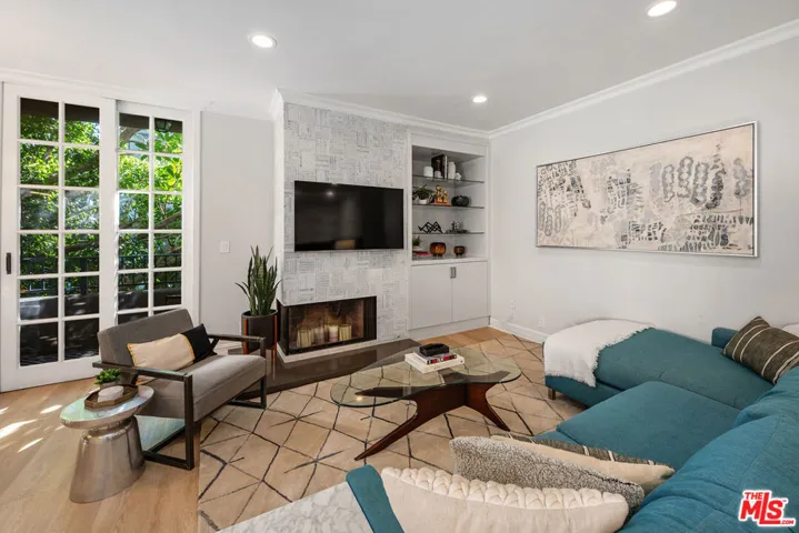 412 Arnaz Drive 7, Los Angeles, California 90048