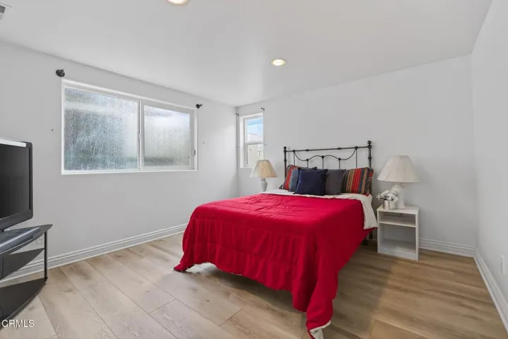 46-web-or-mls-Upmarketmedia_264Hol-085