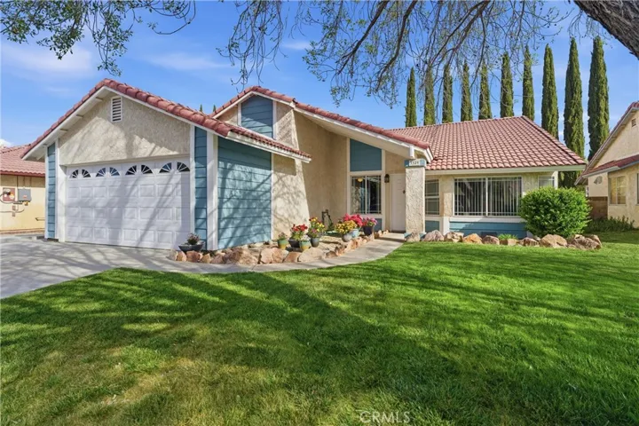 3329 W Avenue J3, Lancaster, California 93536