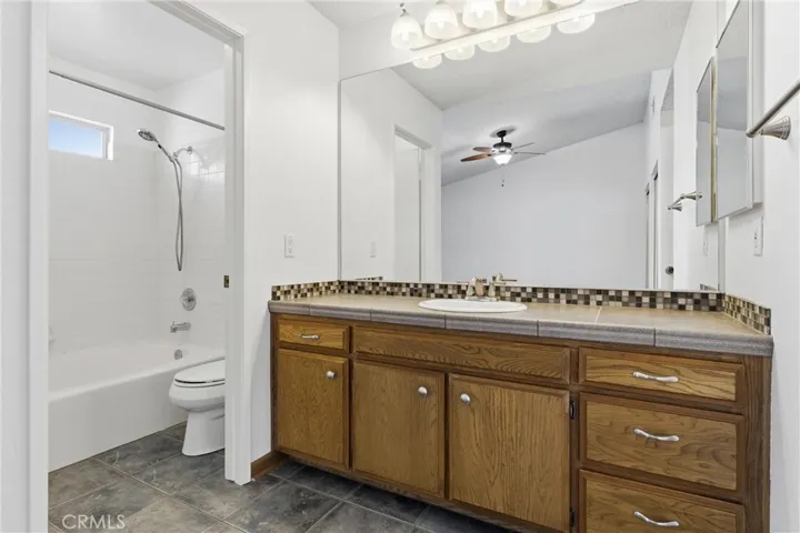3329 W Avenue J3, Lancaster, California 93536