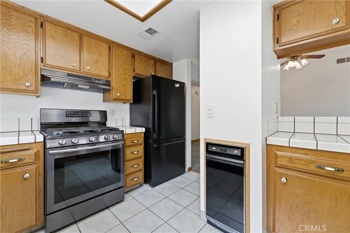 3329 W Avenue J3, Lancaster, California 93536