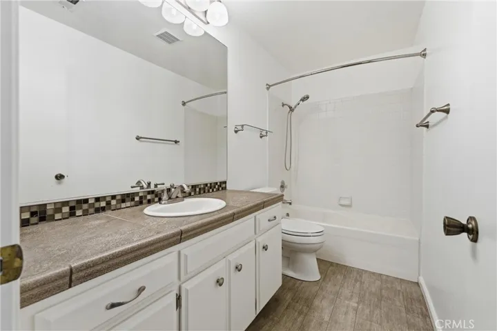 3329 W Avenue J3, Lancaster, California 93536