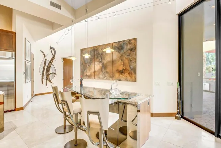 Wet bar