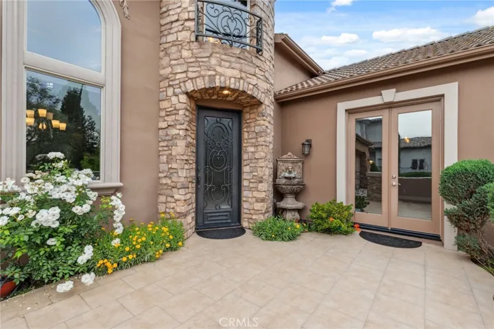 4918 W Bluff, Fresno, California 93722