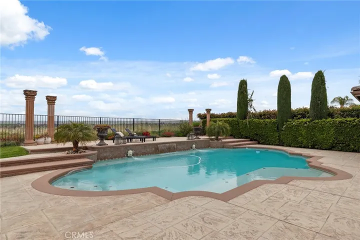 4918 W Bluff, Fresno, California 93722