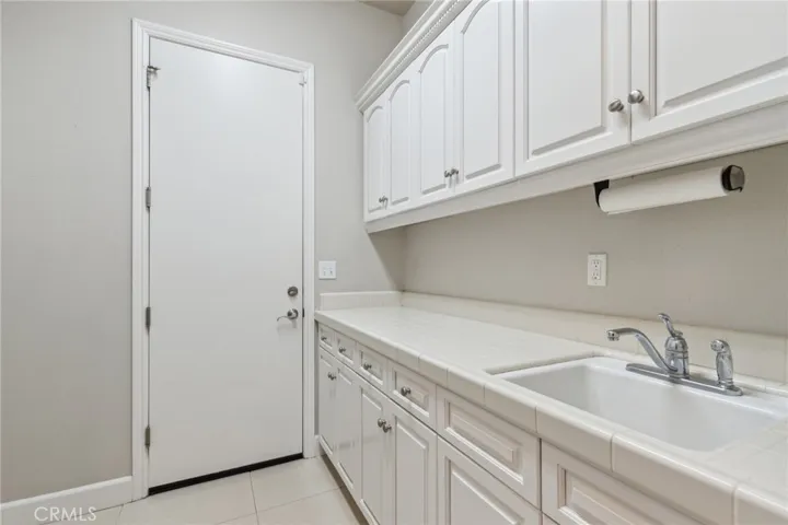 4918 W Bluff, Fresno, California 93722